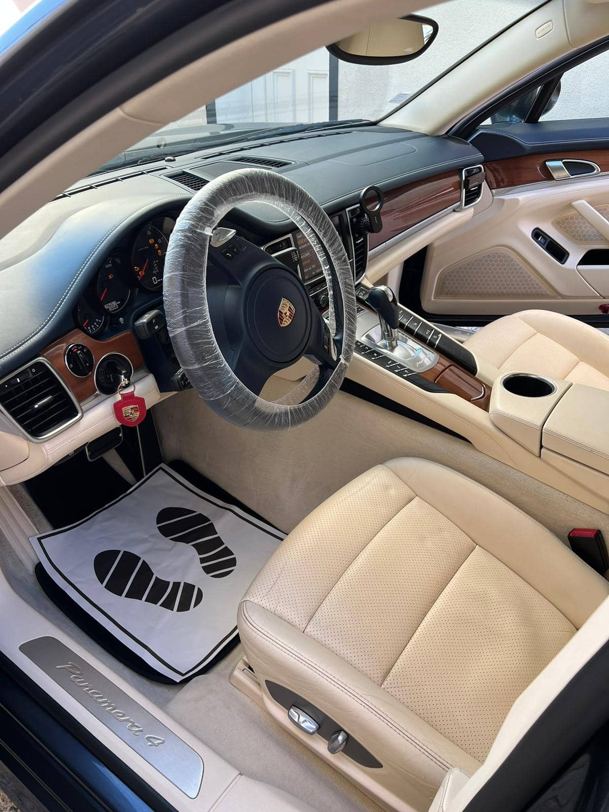 Intérieur Porsche detailing professionnel Bordeaux